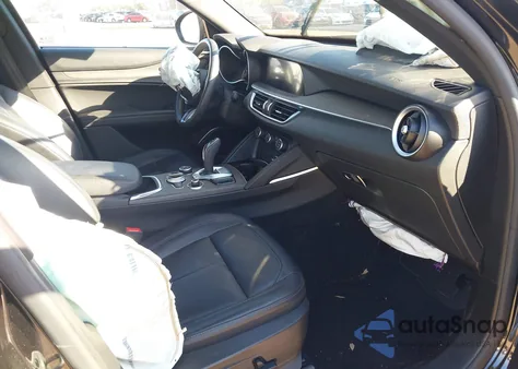 2023 Alfa Romeo Stelvio Ti Awd z USA, uszkodzony, nr VIN ZASPAKBN5P7D50426